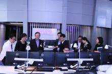 HK ดูงาน 06